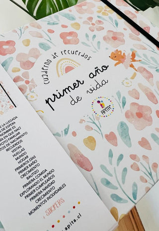 Cuaderno de Recuerdos del Bebé Flores