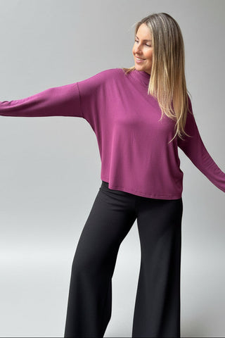 Polera Tokio Violeta Chic Maternal Over Size con Cuello Alto